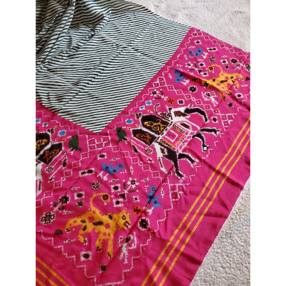 Woman Designer Printed Patola Saree Cocktail Party Festive - Picture 3 of 10